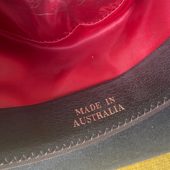 Akubra Black Hat - Picture 3 of 7